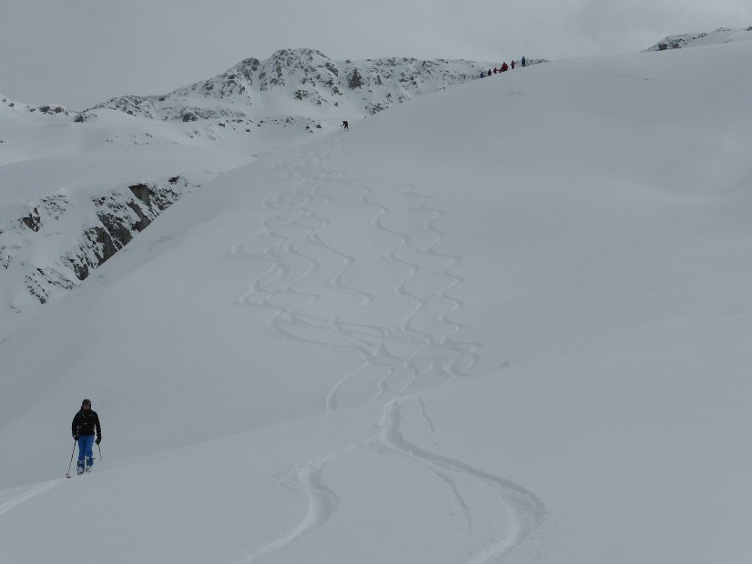 EWF-Skiwoche 2016 - 15 - Mi, Abfahrt vom Piz Maler